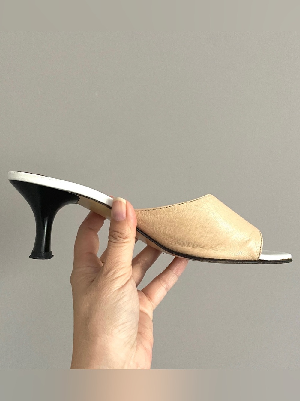 Vintage 90s Open Toe Leather Slip-on Kitten Heeled Mules - 35/5, Italy 🇮🇹 - Picture 5 of 9